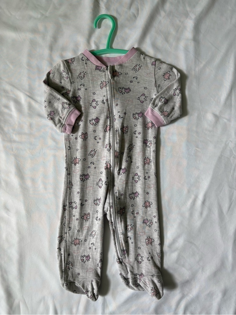 🌸 Baby girl Pink Trim Gray One-Piece Footed Pajamas